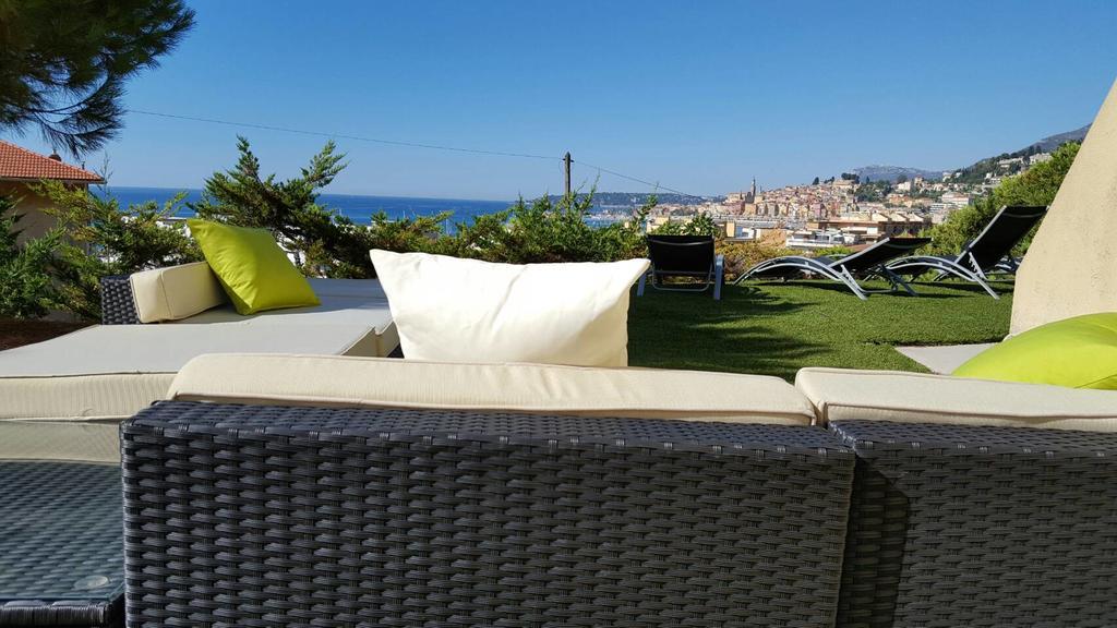 Cap Au Sud,Vue Panoramique Mer,Piscine Menton Exterior foto