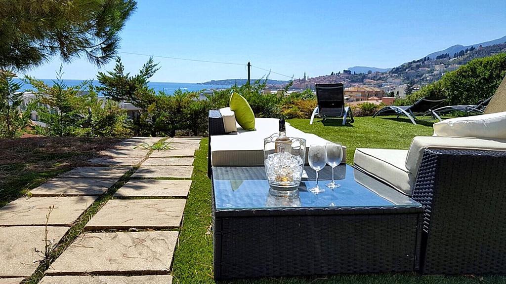 Cap Au Sud,Vue Panoramique Mer,Piscine Menton Exterior foto